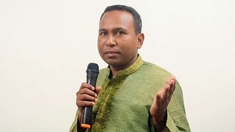 প্রাইভেট কারের ধাক্কায় বিএনপি নেতা সাবেক ইউপি চেয়ারম্যান কাজিম আহত